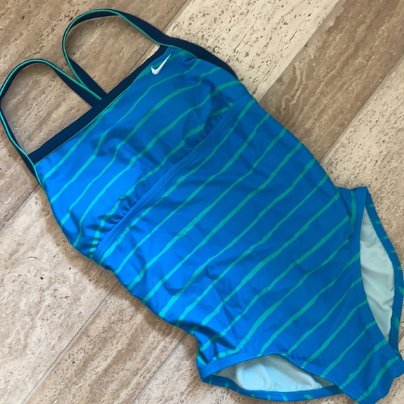 Nike Other - Nike One pice Swimsuit Women’s Small Horizontal Bathing Suit Teal Stripped